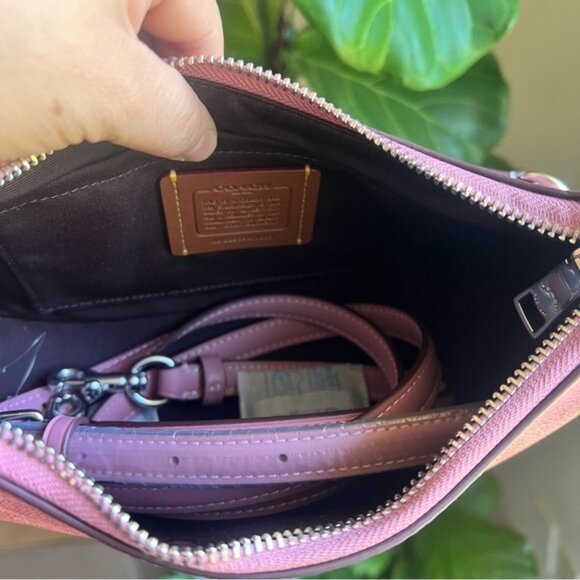 NWT Coach! Teri Shoulder Bag In Signature Canvas ๐ Dusty Pink๐ - Picture 4 of 8